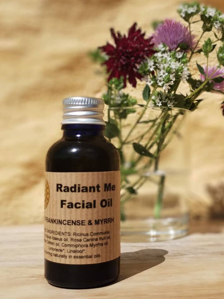 Radiant Me Facial Oil 30ml for wholesale by Heavenly Organics Skin Care