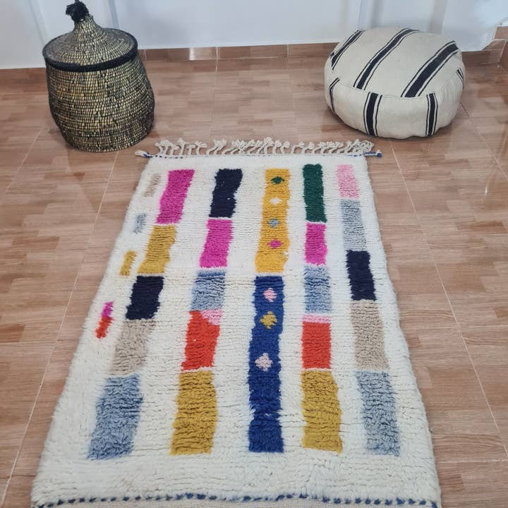 Handgeknoopte Beni Ourain Wol Vloerkleed 200× 300 cm 684 voor wholesale door Maroccarpets Poufs and pillows wholesale +31648976894