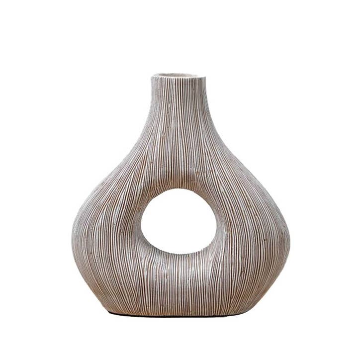 BIANCO Vaso bianco moderno a righe | Decorazioni in poliresina bianca | Regalo di festa | Vaso bianco contemporaneo in vendita all'ingrosso su Faire