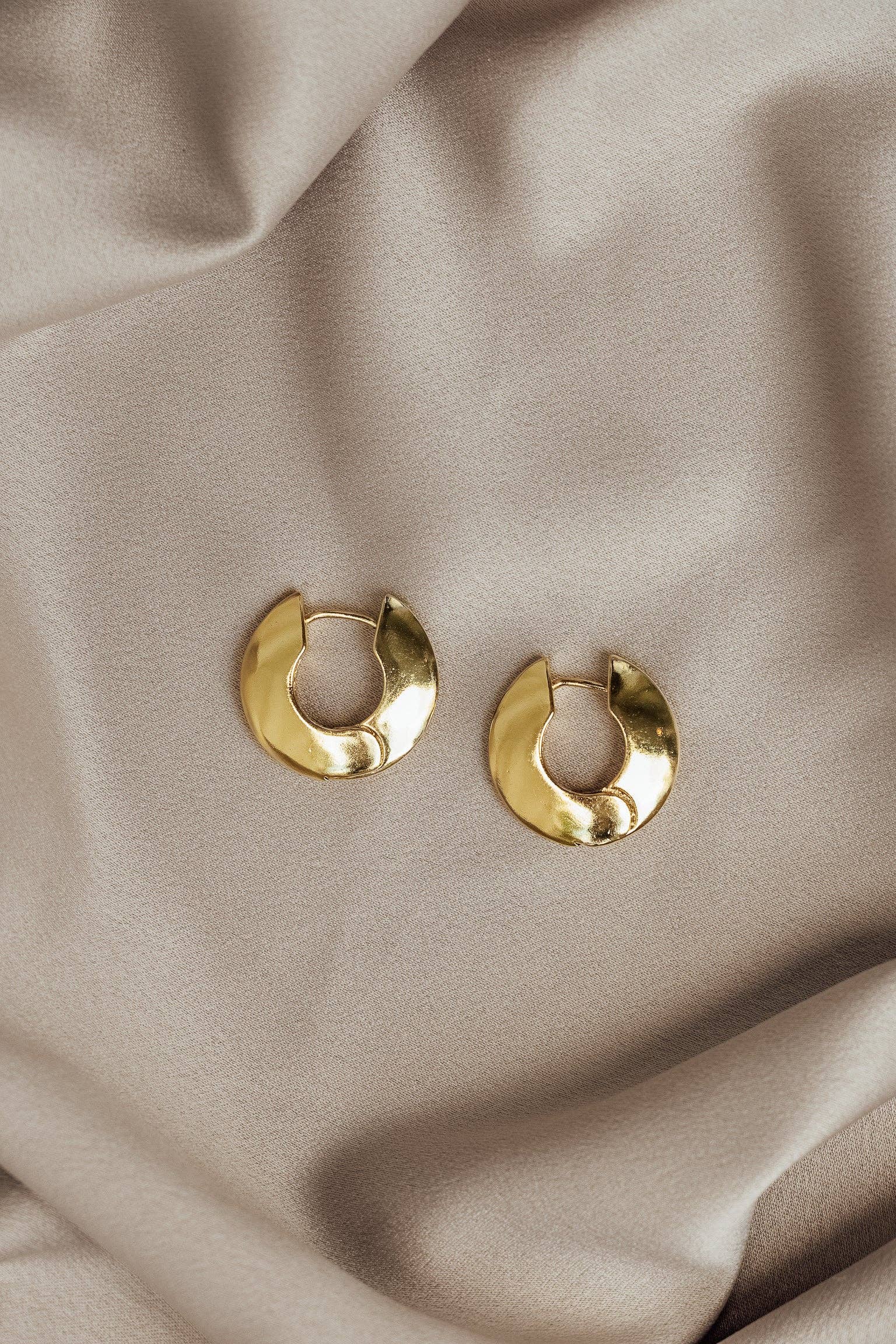Oak + Eve - Wholesale Hoop Earrings - The Hattie Hoop Earrings