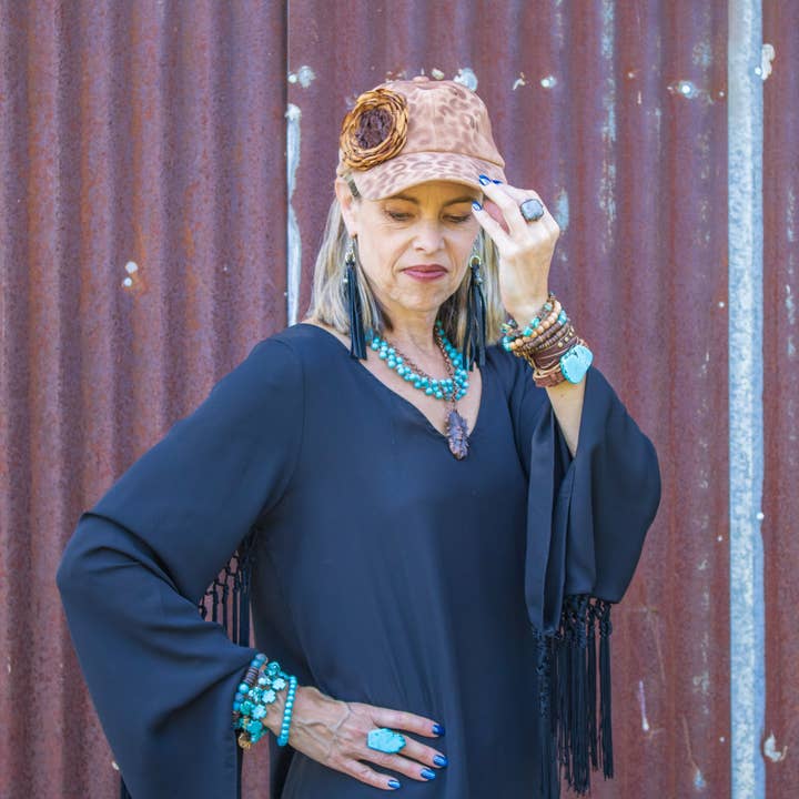 The Jewelry Junkie - Wholesale Beaded Bracelet - Turquoise Cross Beaded Stretch Bracelet 811a2