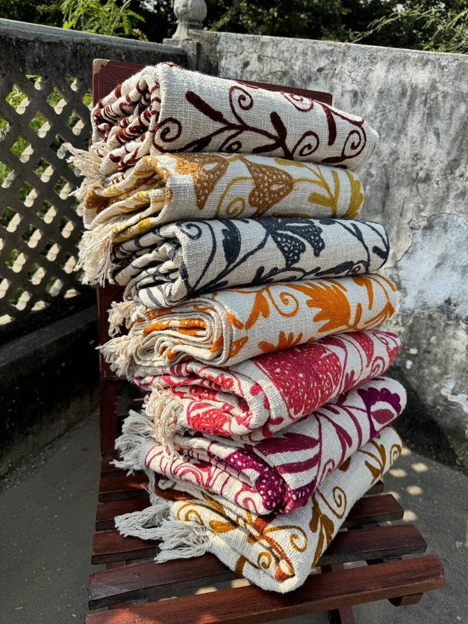 GYPSY STUDIO - Wholesale Throw Blanket - Cotton Suzani Embroidery Throw 5 pieces Decorative Bed Cover