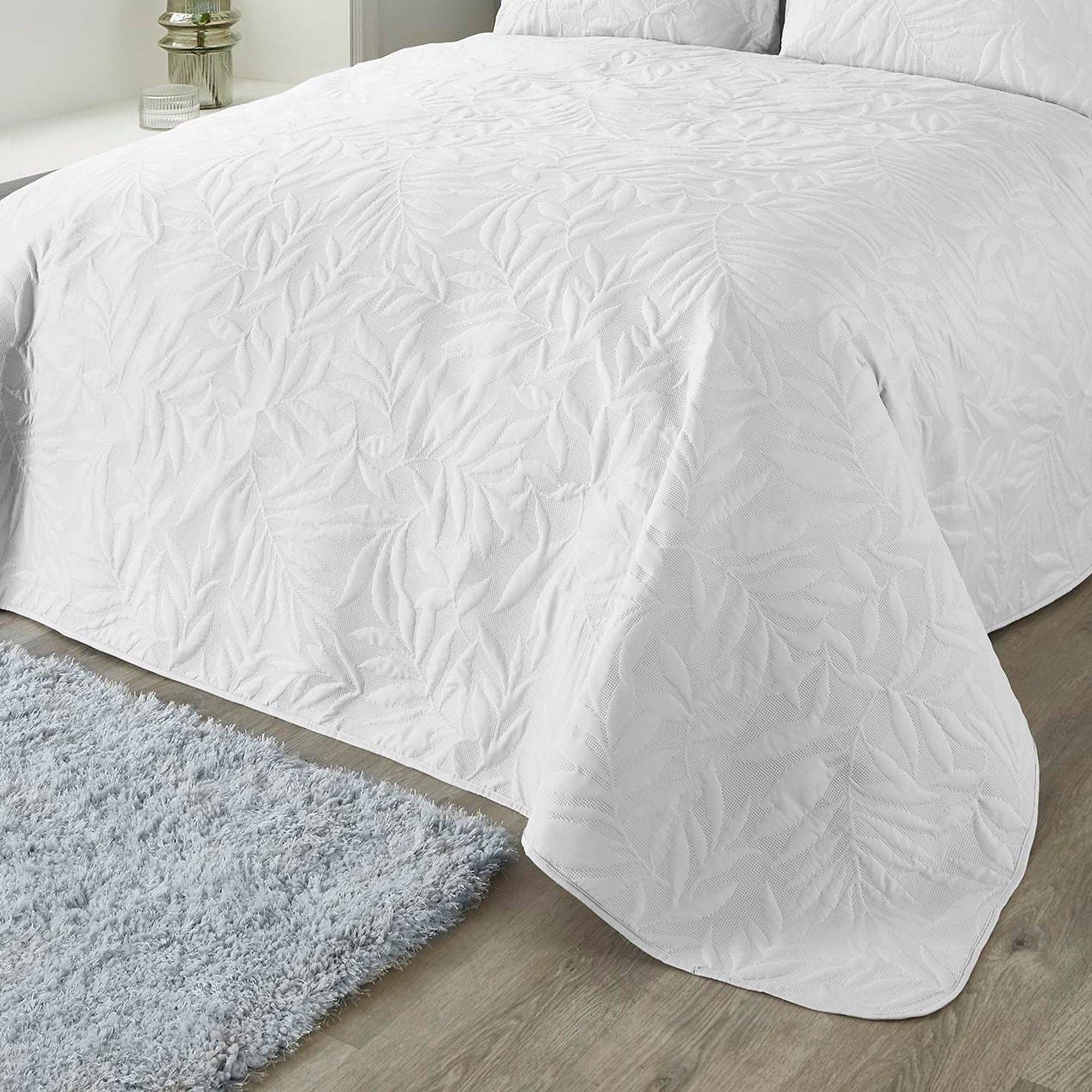 UW Home – wholesale Bedding blanket – Luana Bedspread by Serene in White 230cm X 200cm0