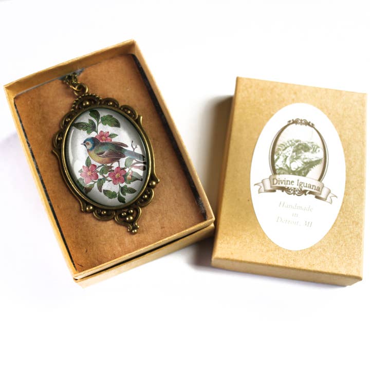 The Divine Iguana - Wholesale Pendant/Charm Necklace - Bluebird Ornate Oval Cottage Core Pendant Necklace