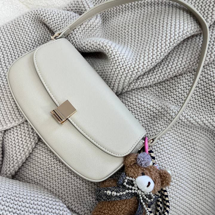 ACACIA(Formerly OLA) - Wholesale Purse/bag accessory – Women’s - Handmade Teddy Bear with Silver Bow Necklace Bag Charm1