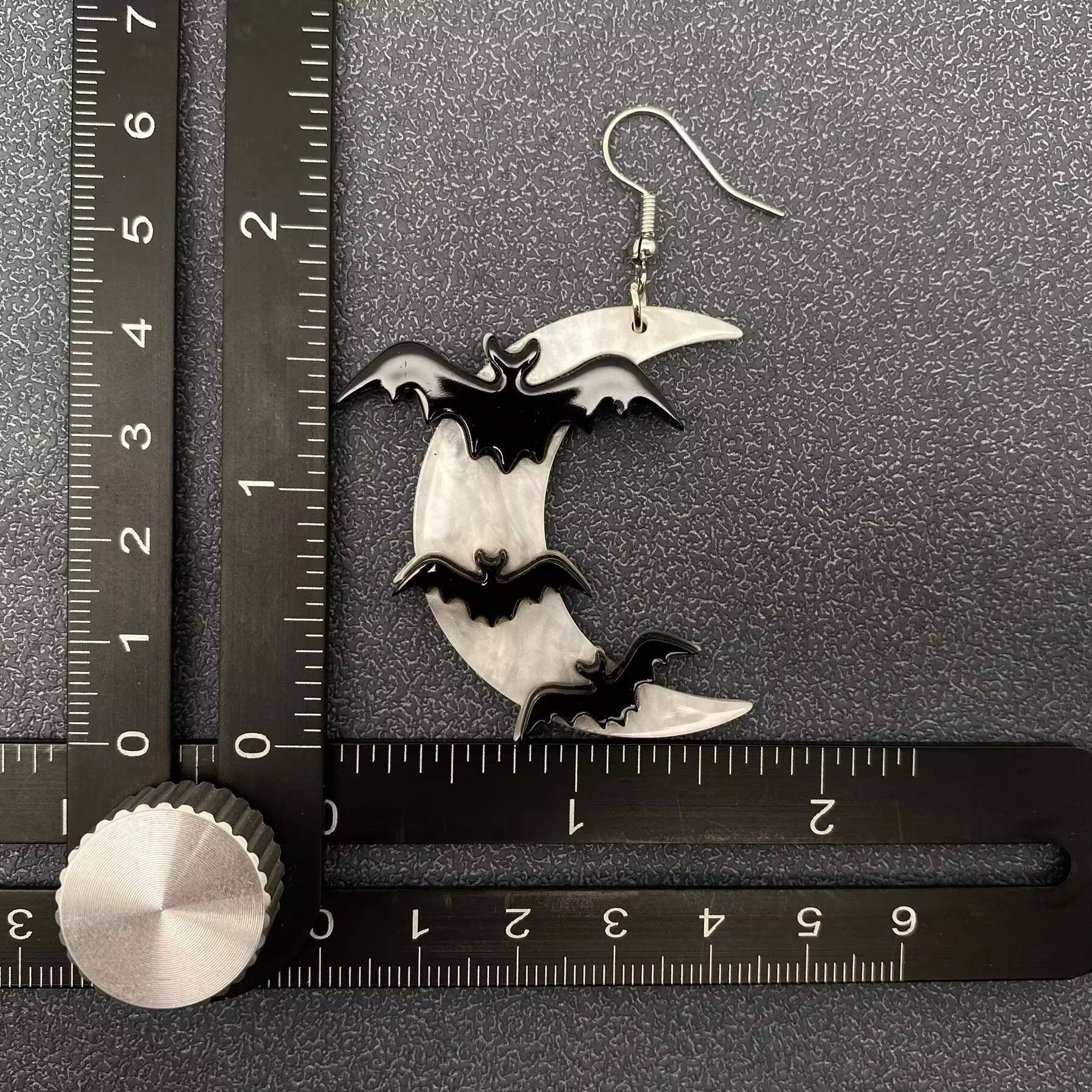 Mio Queena - Wholesale Dangle Earrings - Bats Under The Moonlight Acrylic Dangle Earrings - GT2