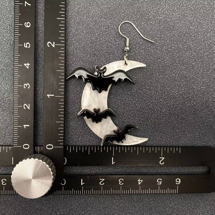 Mio Queena - Wholesale Dangle Earrings - Bats Under The Moonlight Acrylic Dangle Earrings - GT2