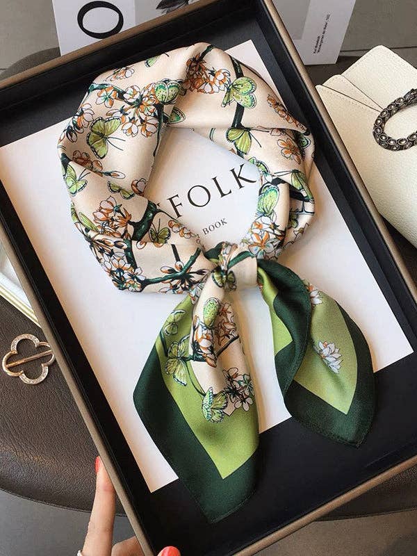 GRÜN Blumendruck Schal & Tuch - Grüne Farbe, Quadratische Form für den Großhandel auf Faire0