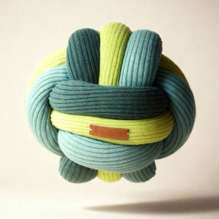 lumiies - high visibility - Wholesale Pet Fetch Ball - Dog - DER DREHBARE BALL2