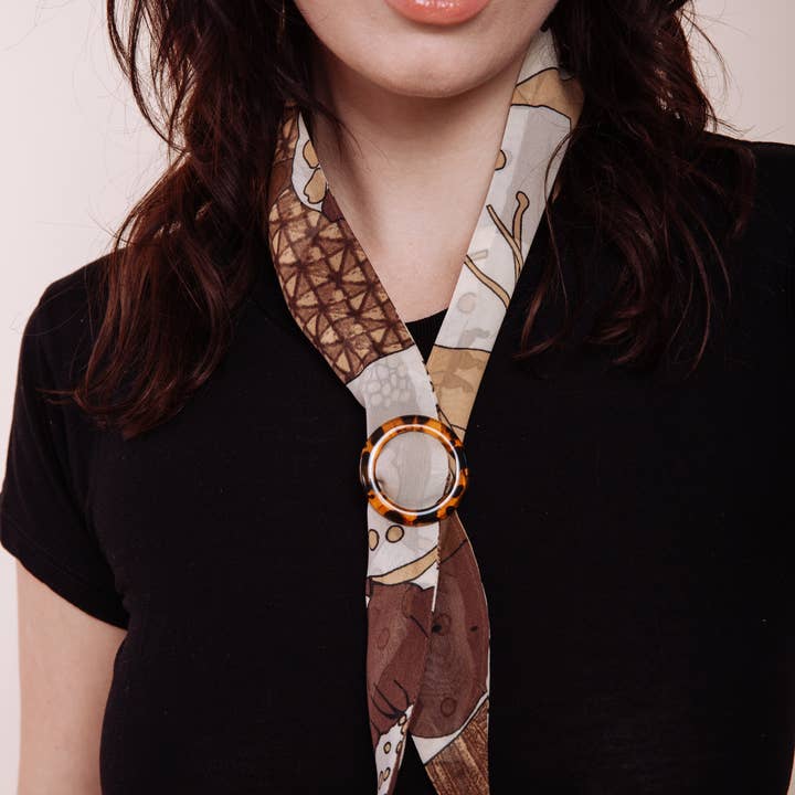 I'm With The Band - Wholesale Scarf clip – Women's - Tortoise Shell3