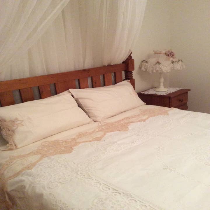 Eastern Sunrise Lace And Linens Inc. - Wholesale Sheet Set - Luxurious Battenburg Lace Sheet Set Victorian Bedding