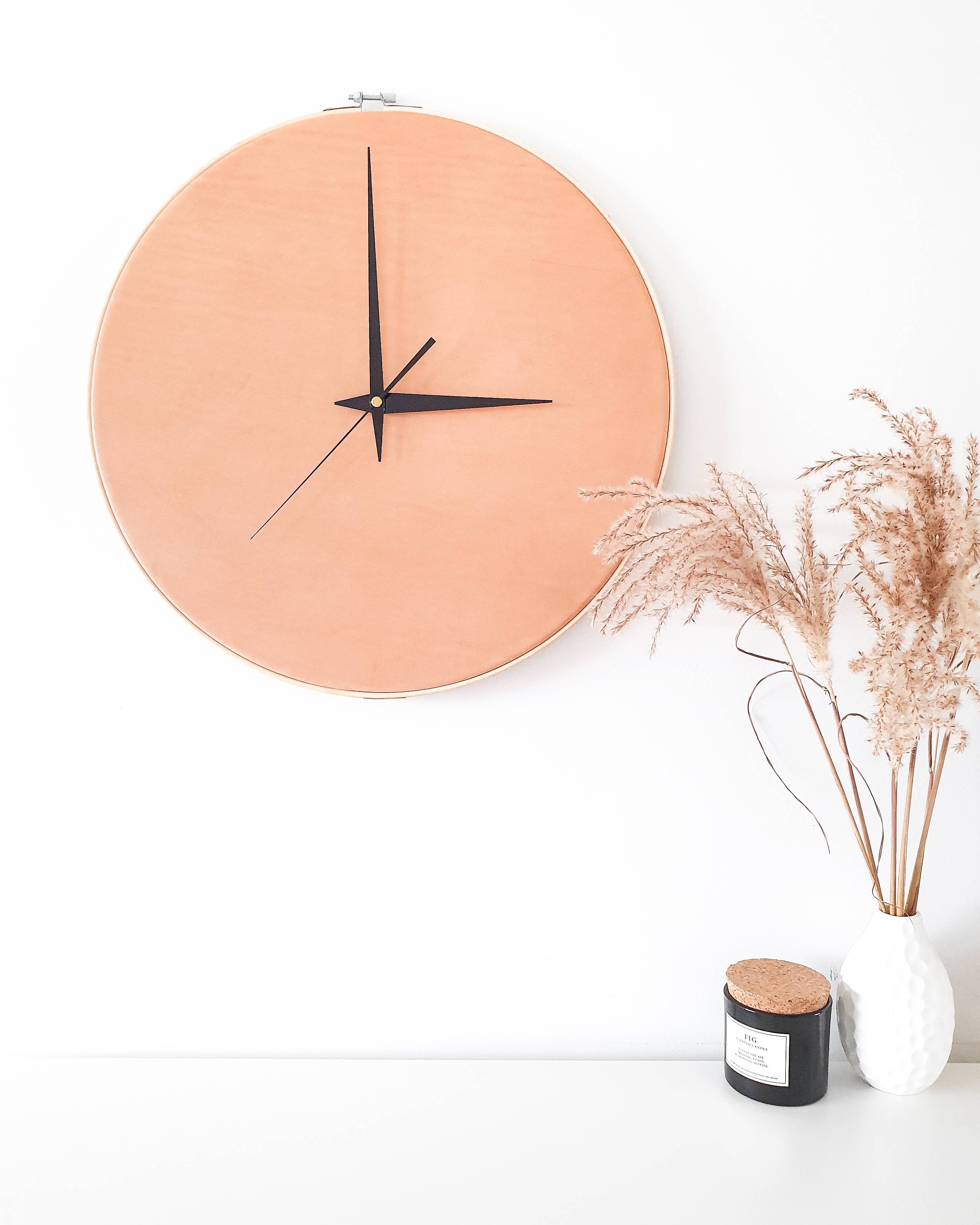 Linael - Wholesale Wall Clock - LEATHER WALL CLOCK – EXTRA LARGE SIZE – VEGTAN NATURAL7