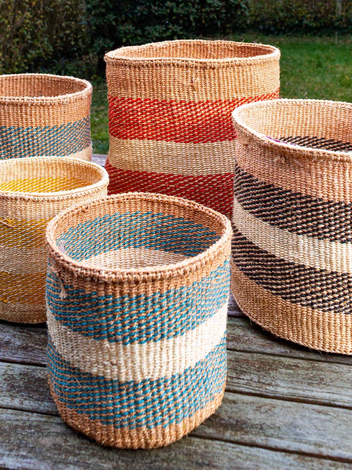 Hadithi Zebra Kurv - Praktisk Fletværk for engroshandel hos Crafts by Solid