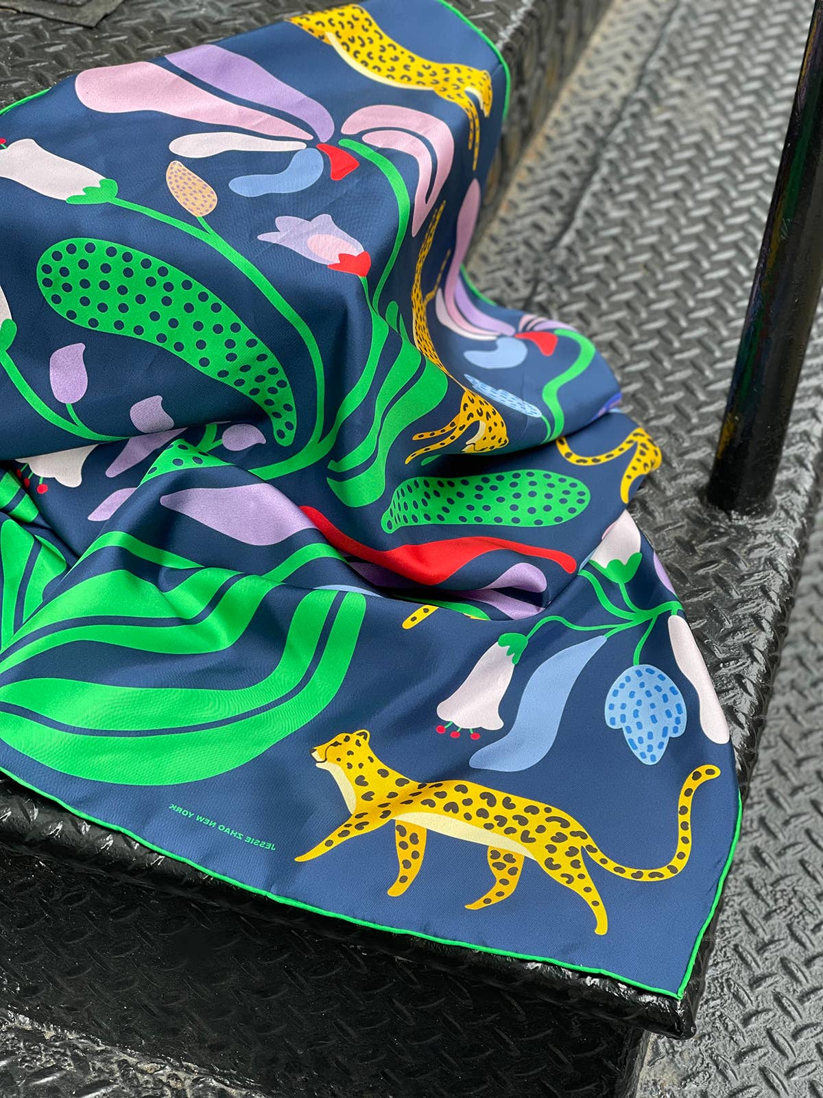 Jessie Zhao New York - Wholesale Scarf - Women's - Double Sided Silk Scarf Of Jungle Night5