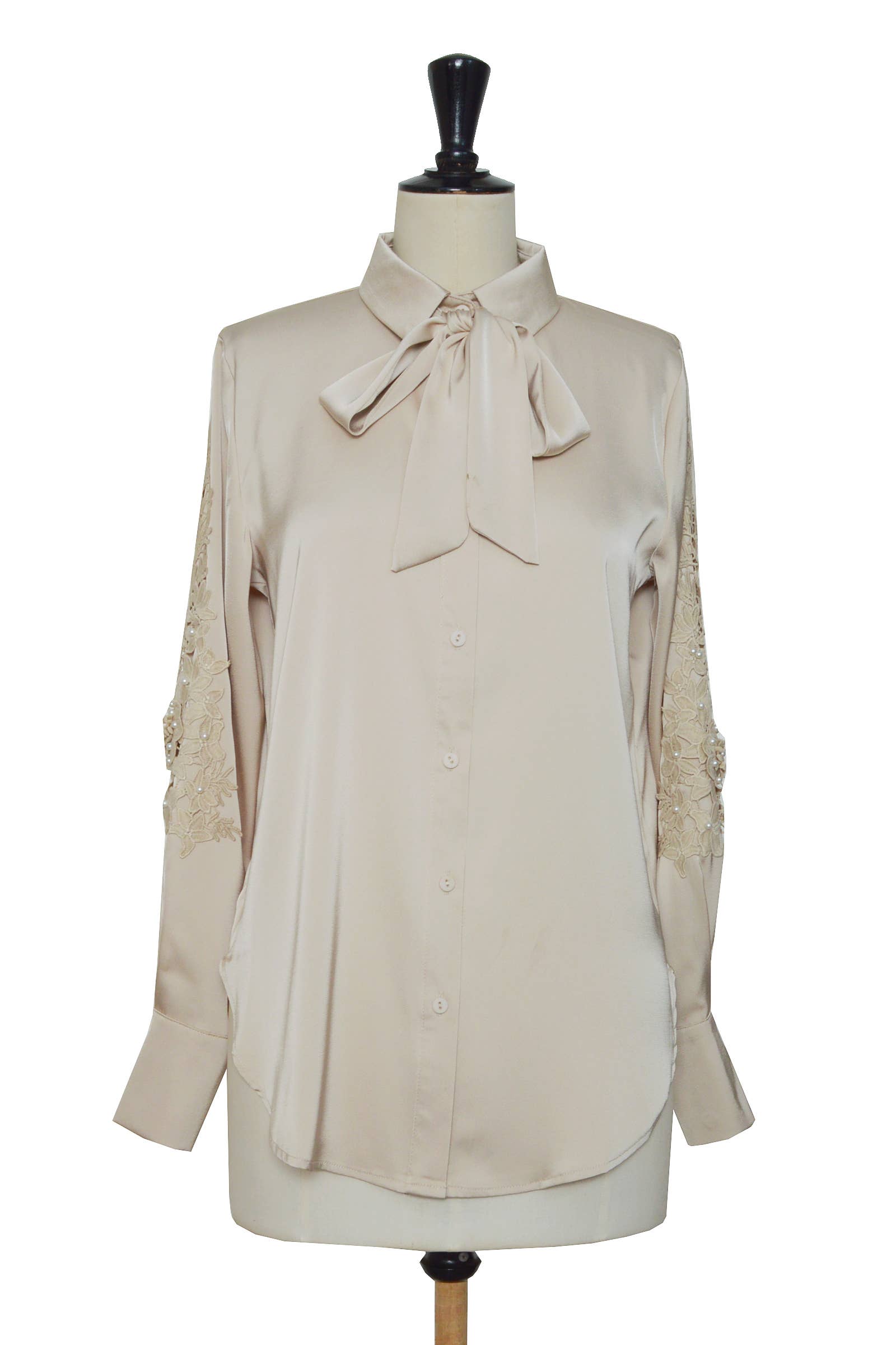 ELLI WHITE - Wholesale Button Down Shirt - Women's - Shirt adorned with embroidery and beads11