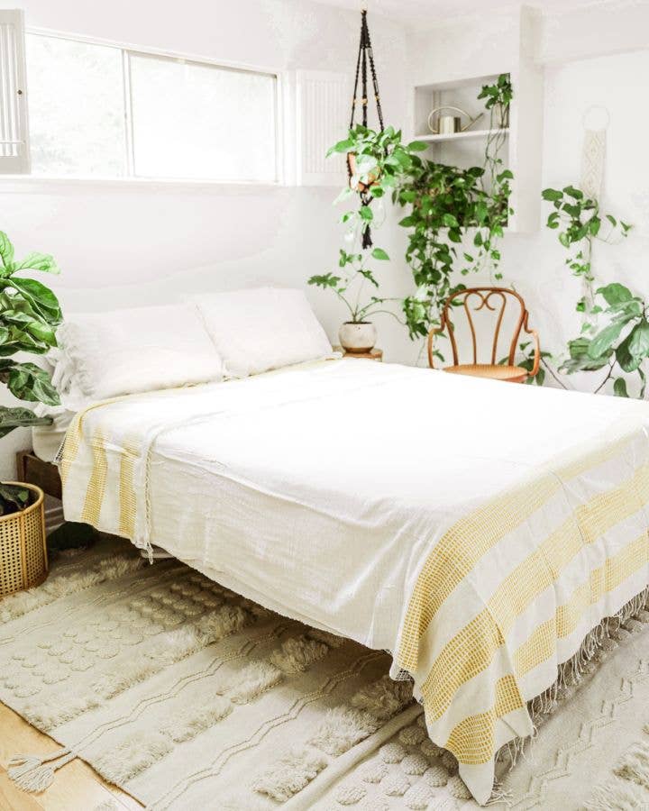 Creative Women - Wholesale Deken - Dotted Deken met 3 panelen | Handgeweven Ethiopisch katoen3