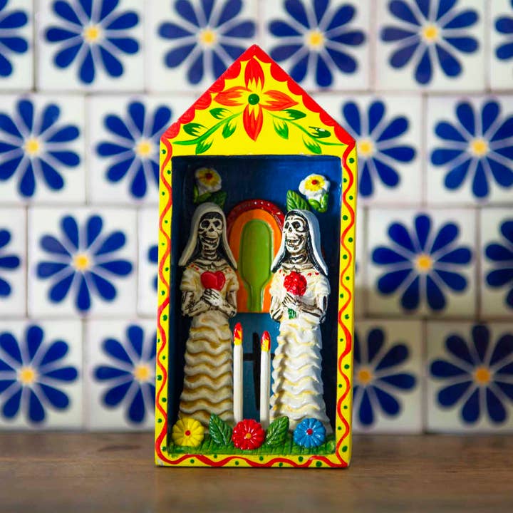 Siesta – Estatueta decorativa por atacado – Retablo de Casamento Alto - Duas Noivas0