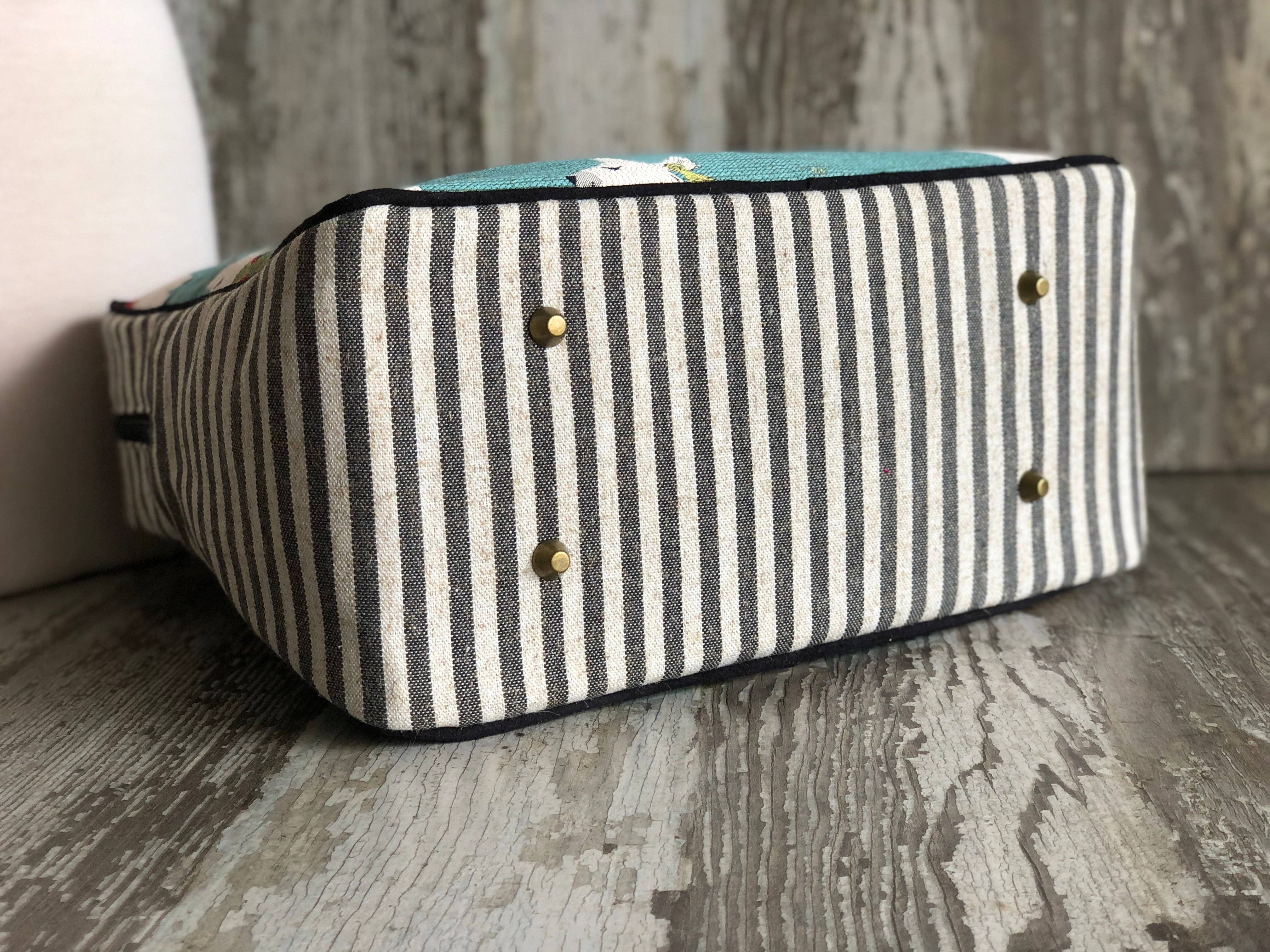 Atenti - Vente Sac de voyage – femme - Mamallama Bonnie ; Weekender de voyage et grand sac de voyage fabriqués aux États-Unis3