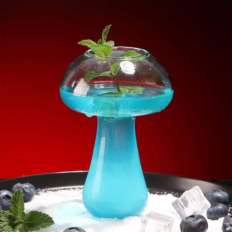 BRECK + FOX – wholesale Cocktail/liquor glass – Mushroom Cocktail Glass4
