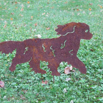 Cavalier King Charles Spaniel - Havepæl eller væghængning for engroshandel hos Rustica Ornamentals