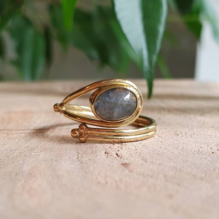 Kaali Boutique - Wholesale Multi-Stone Ring - Adjustable Labradorite Ring Ethnic style Brass / Boho / Bohemian / Psy / Rustic / Tribal / Gypsy / Festival / Healing / Festival2