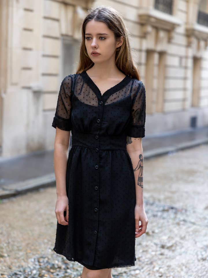 Retro Swiss Dots Shift Dress for wholesale by Ma Penderie Vintage