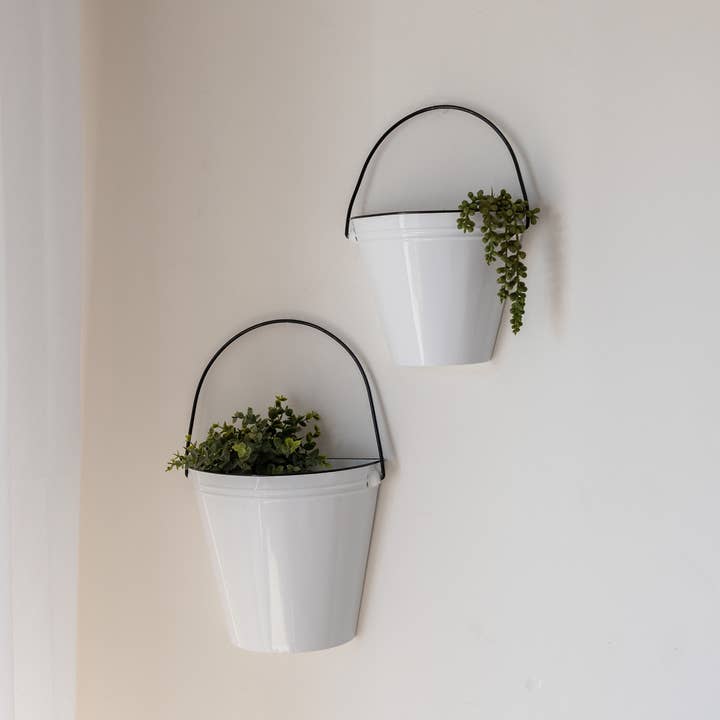 Foreside Home & Garden - Wholesale Hanging Planter - SALE - Beckett Set 2 Pail Wall Planters White Farmhouse