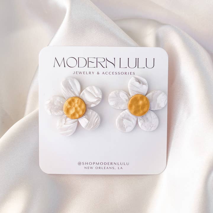 Modern Lulu - Vendita all'ingrosso Orecchini a bottone - Orecchini a perno a forma di fiore Camille in traslucido