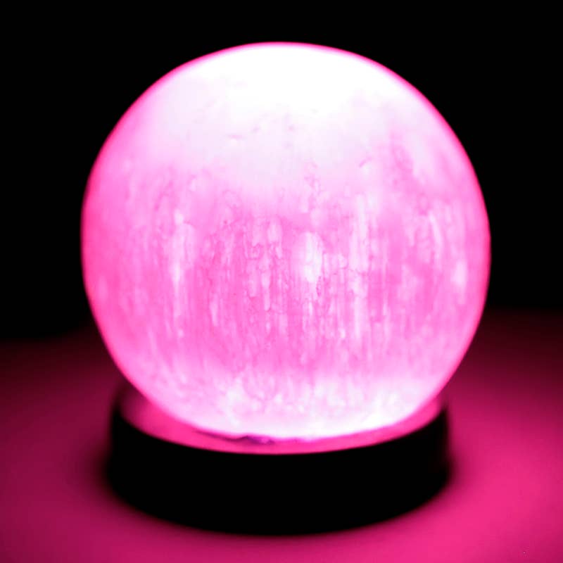 Ethike.eu - Wholesale Accent/Desk Lamp - 2 white selenite USB Sphere lamps7