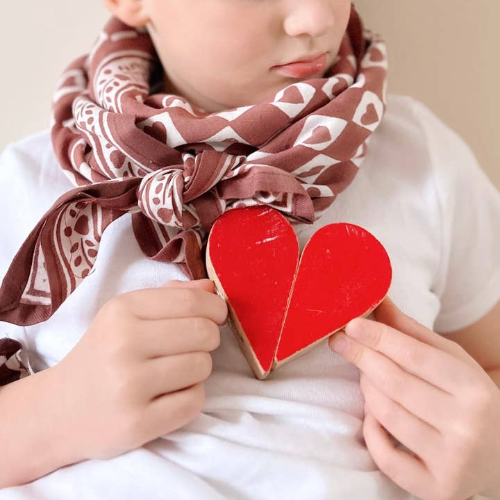 Maison Augustin - Wholesale Scarf - Women's - Adult Scarf Heart Plum 100 cm