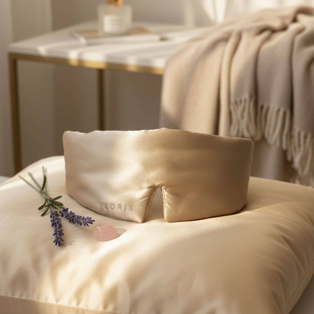 KLORIS - Wholesale Sleep/Eye Mask - Silk & Bamboo Sleep Mask + Sleep Patches + Sleep Pillow mist10