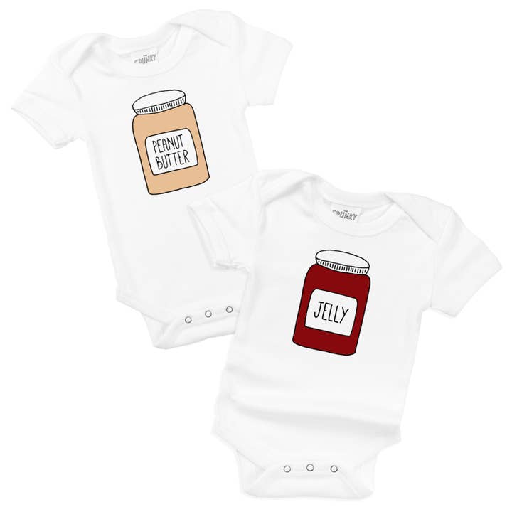 Ensemble de deux bodies pour bébé Peanut Butter & Jelly pour la vente par Spunky Stork