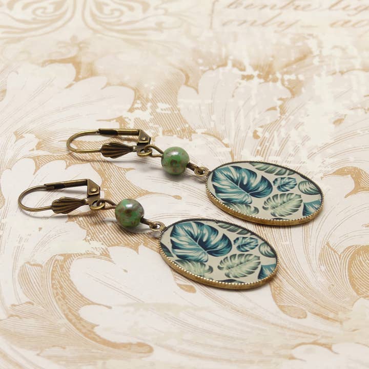 Retro-chic Monstera-Blatt-Perlen-Ohrringe aus Harz für den Großhandel von Lydée Déco