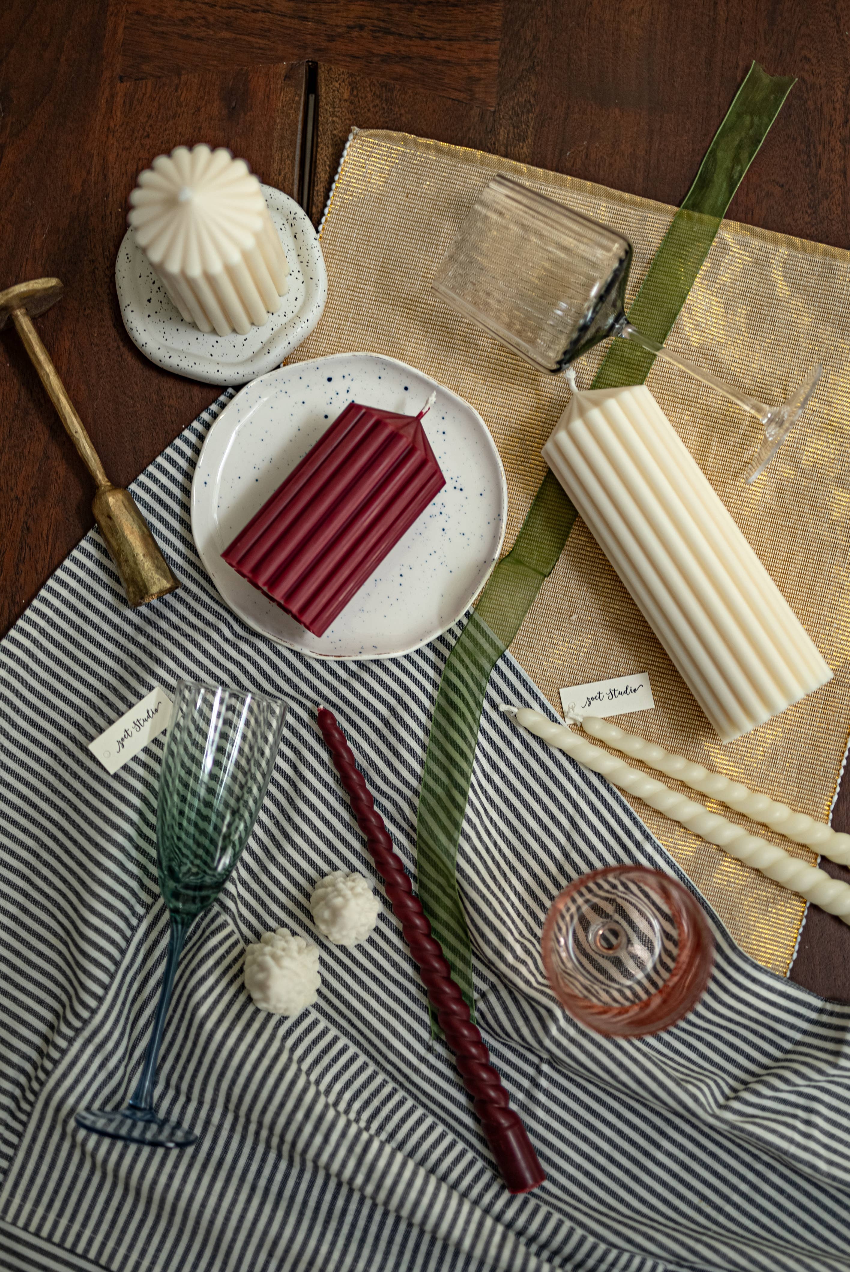 ZOETSTUDIO - Wholesale Tapered Candle/Candlestick - Holiday Twisted taper candle set - Beeswax & Soy Wax7
