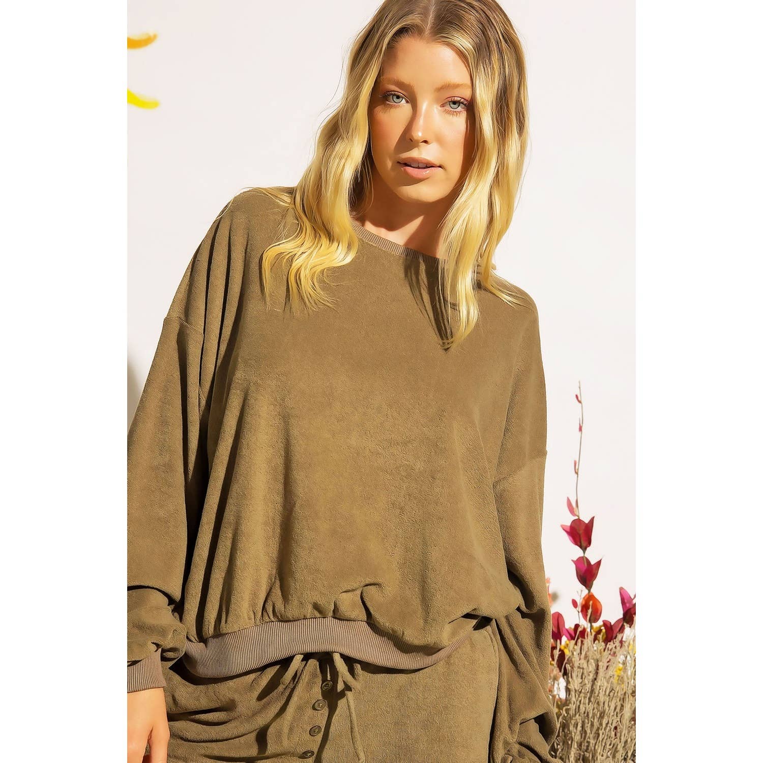 Sweet Generis - Wholesale Lounge set – Women's - TOWEL FABRIC SWEATSHIRT AND SHORTS SET20