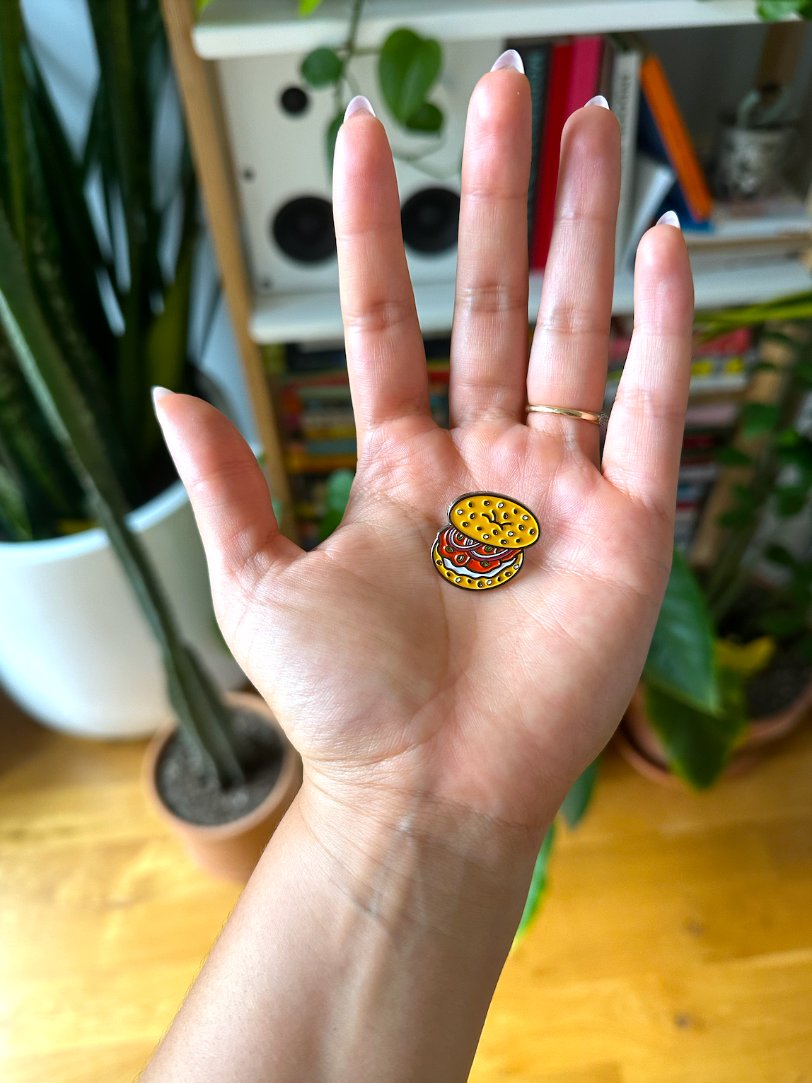 CaraCaraNYC - Wholesale Lapel Pin/Button - Lox Bagel 1" Enamel Pin2