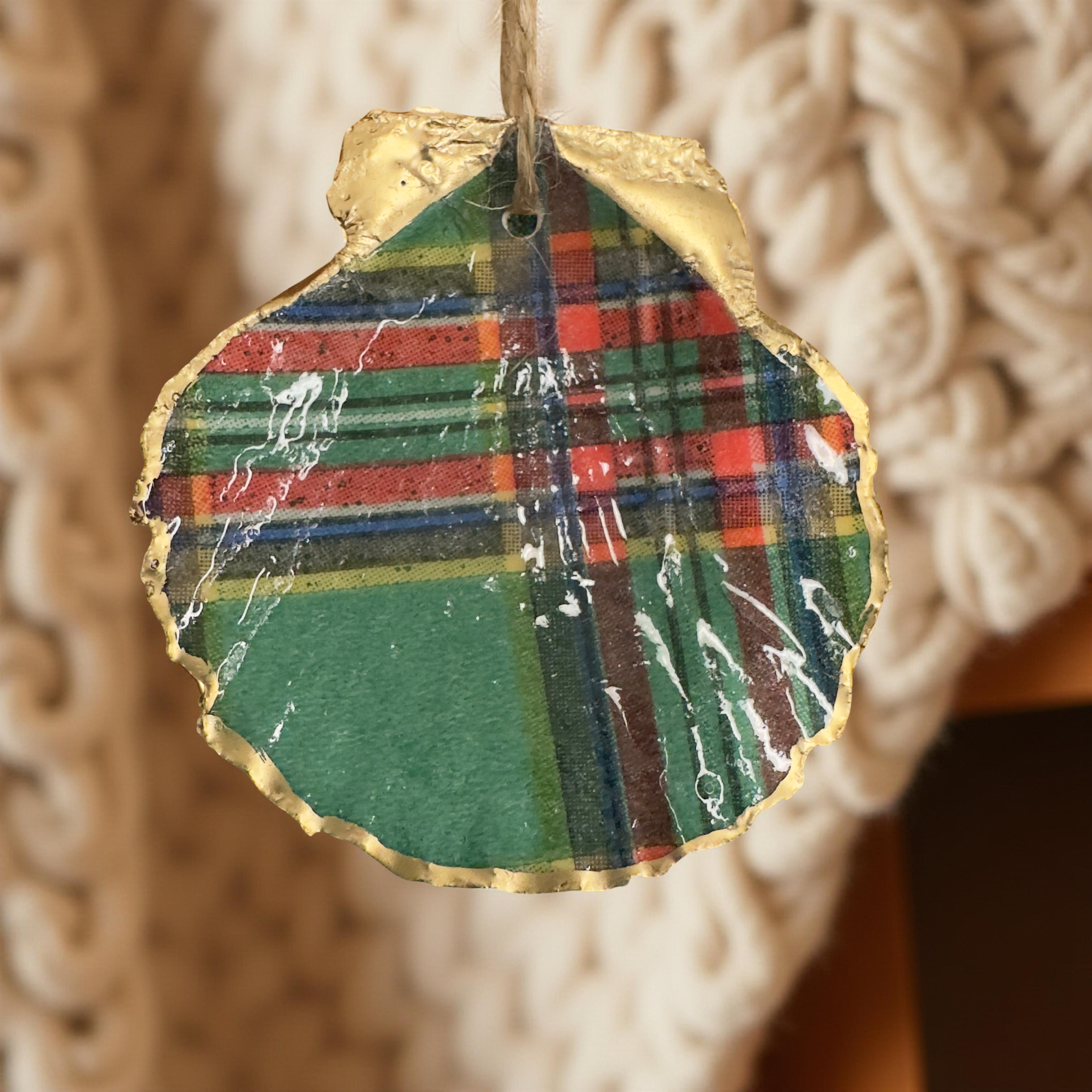 Shell Yeah By Jaks LLC - Wholesale Ornament - Tartan Plaid Scallop Shell Ornament – Gold Rim2