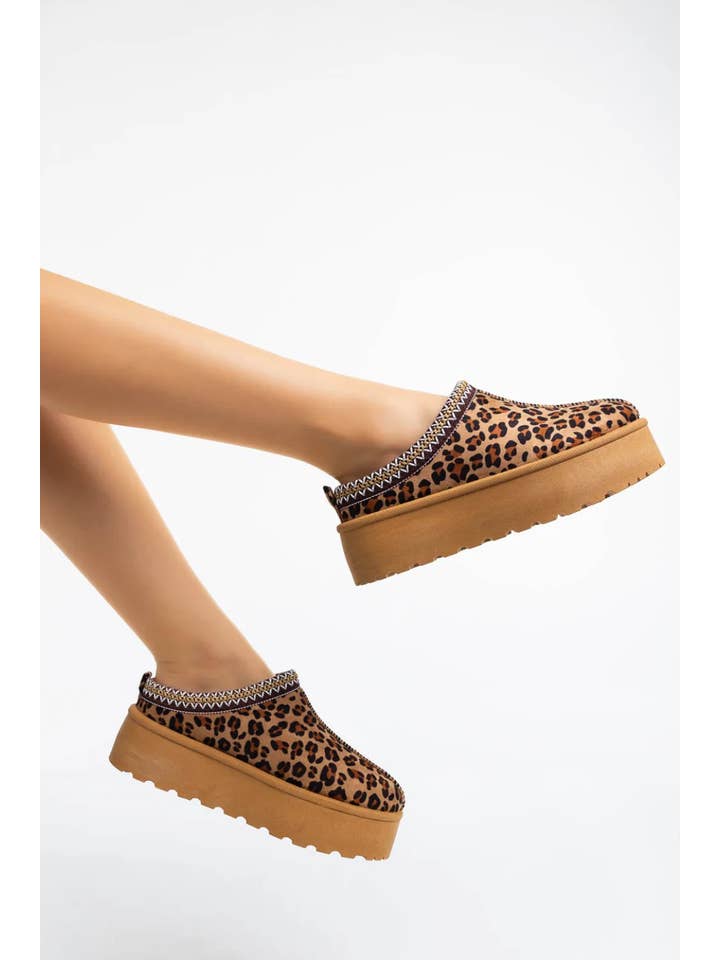 LEOPARD FLUFFY PLATFORM SLIPPERS FAUX FUR LINED ANKLE BOOTS for wholesale on Faire2