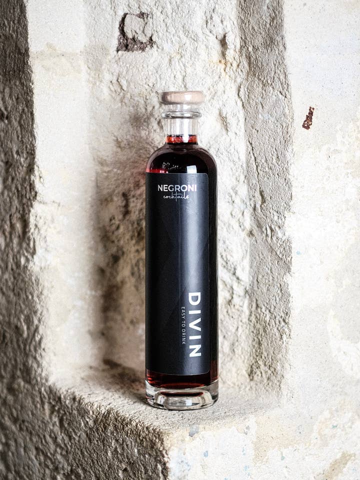 Negroni 0.70cl for engroshandel hos DIVIN Cocktails