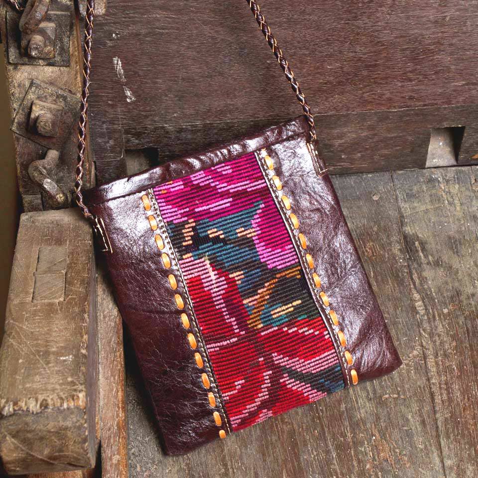 Altiplano – Bolsa de ombro – Mulher por atacado – Bolsa de Ombro em Huipil e Couro0