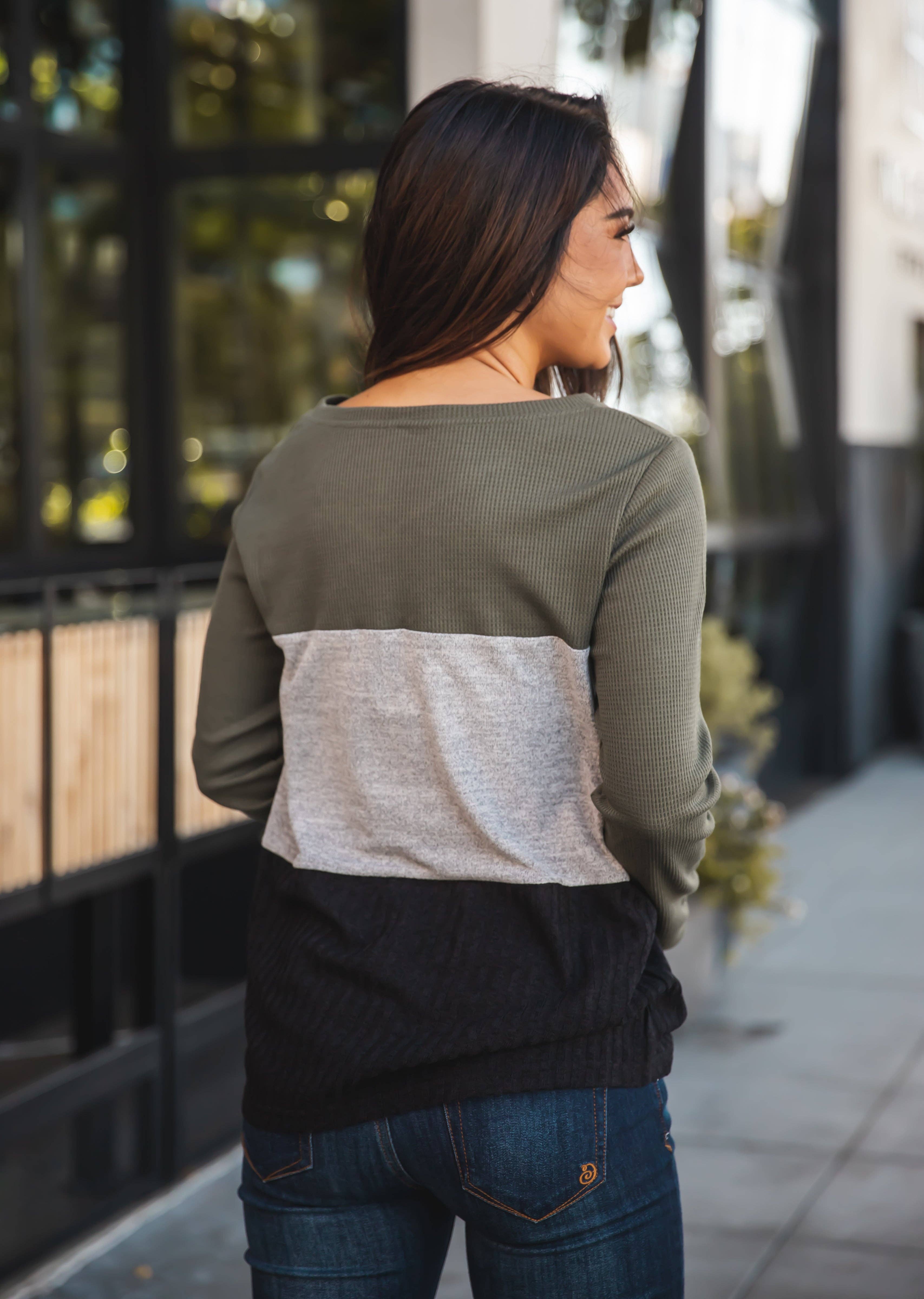 Tickled Teal - Wholesale Knit Top - Women's - Pocket Colorblock Tammy Top5