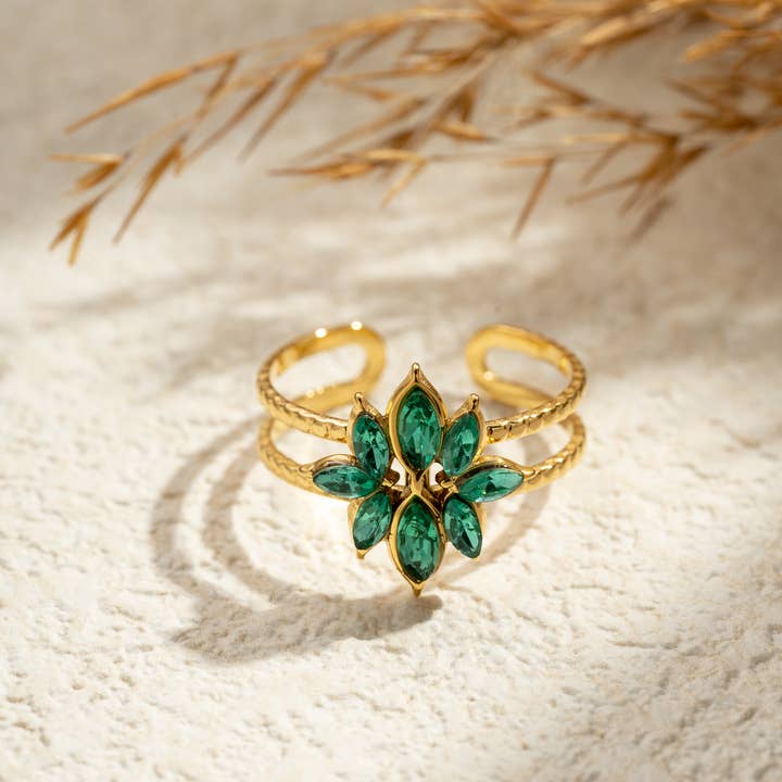 COSMOS - Wholesale Multi-Stone Ring - Gold flower ring stainless steel emerald green stones1