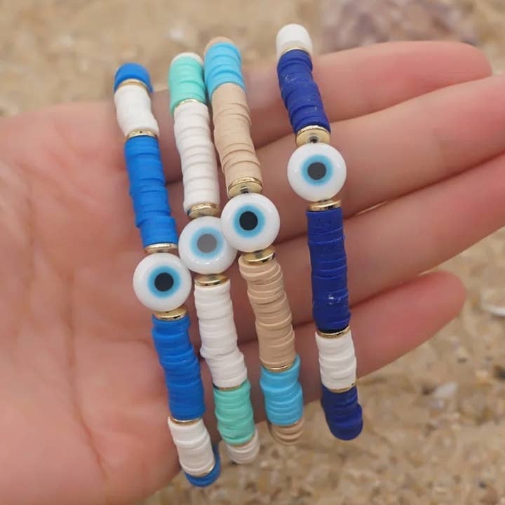 Pulsera de cuentas de arcilla Heishi con dije de ojo turco y otras tendencias de Resultados para cuentas arcilla al por mayor. Devoluciones gratuitas y condiciones de pago a 60 días en Faire en Faire.