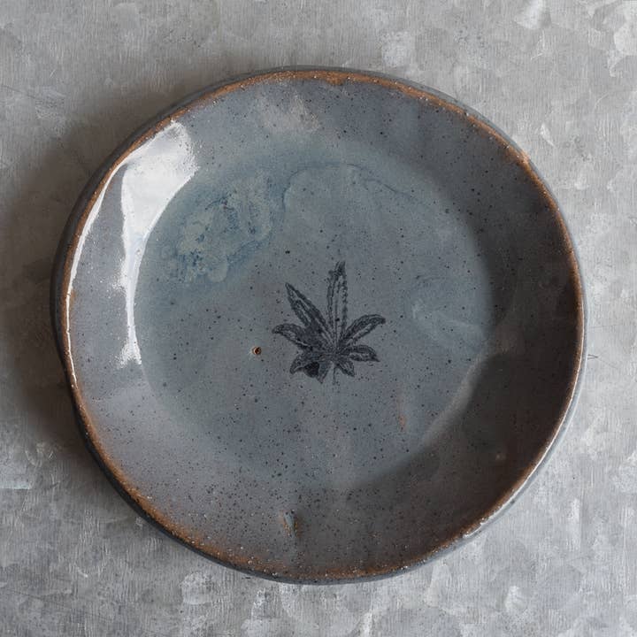 Mini Plate - Weed Leaf for wholesale by Mud & Maker