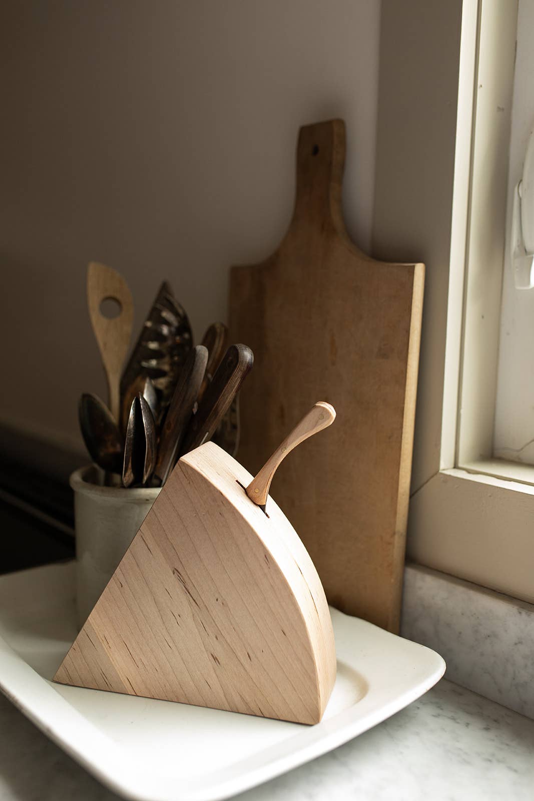 Millstream Home – Großhandel Käsemesser – Der Käseblock mit handgeschmiedetem Streicher10