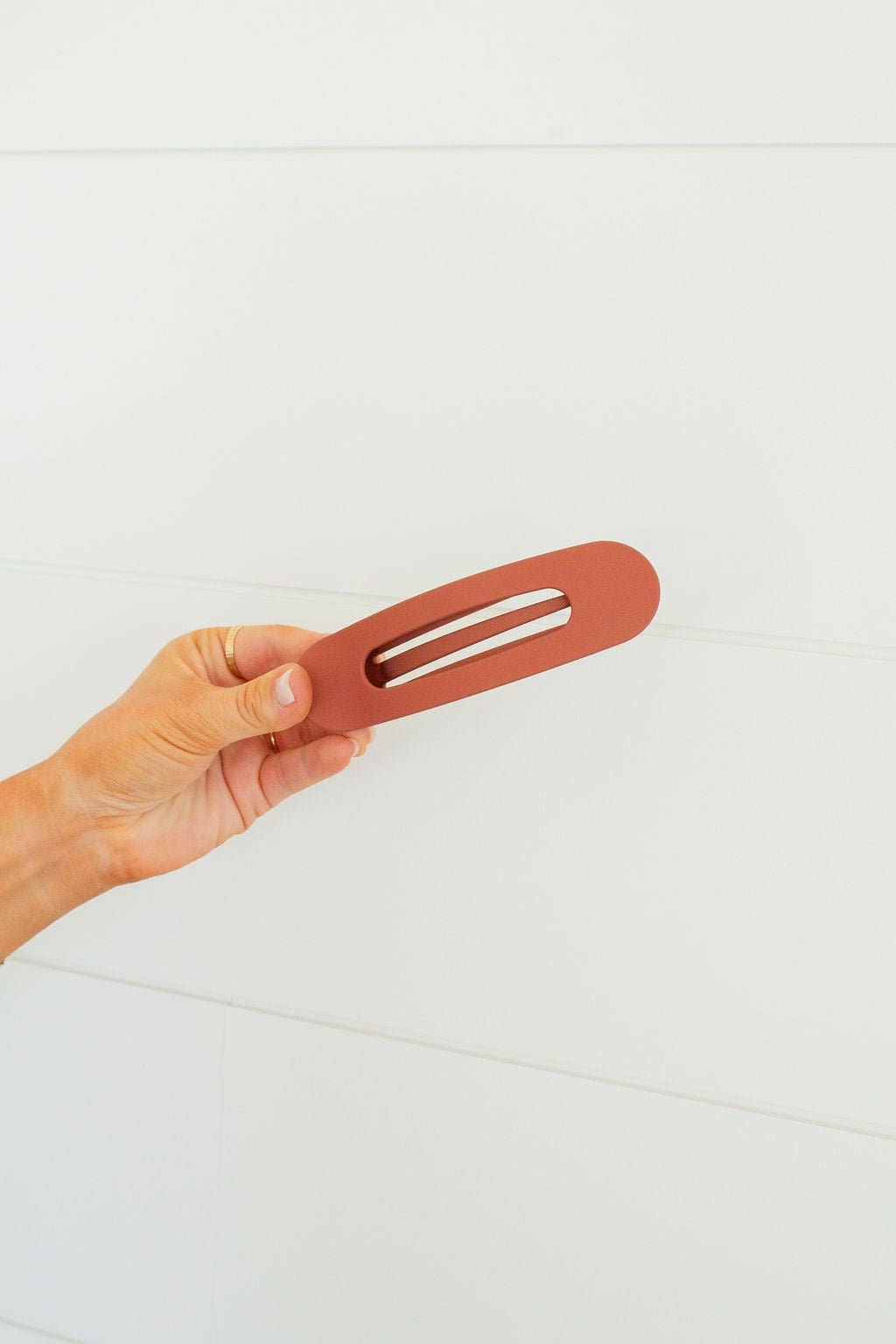 Shop Andi - Wholesale Hair Clip - Women's - Oversized Flat Claw Clip7