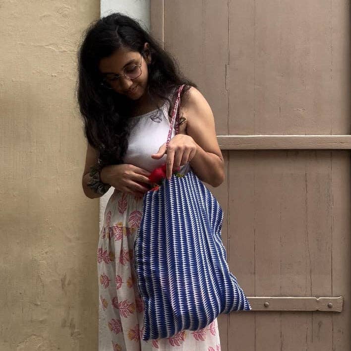 Shakti.ism - Wholesale Tote Bag - Women's - Slim Sari Tote Bag with Pocket: Ethically Handmade in India2