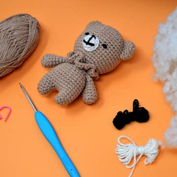 Knitty Critters Pouch Pals Crochet Kit - Pepper Knitty Critters Pouch Pals Crochet Kit - Pepper