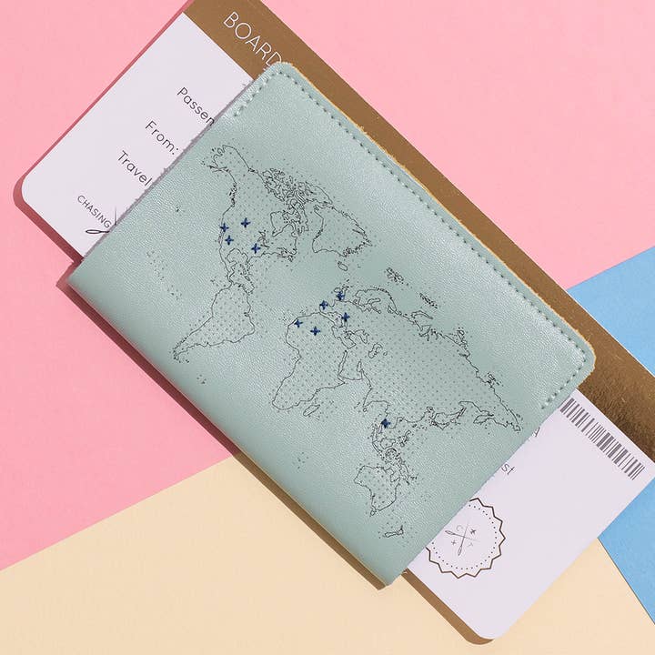 Kit de couverture pour passeport Stitch Where You Eté - Cuir menthe pour la vente par Chasing Threads