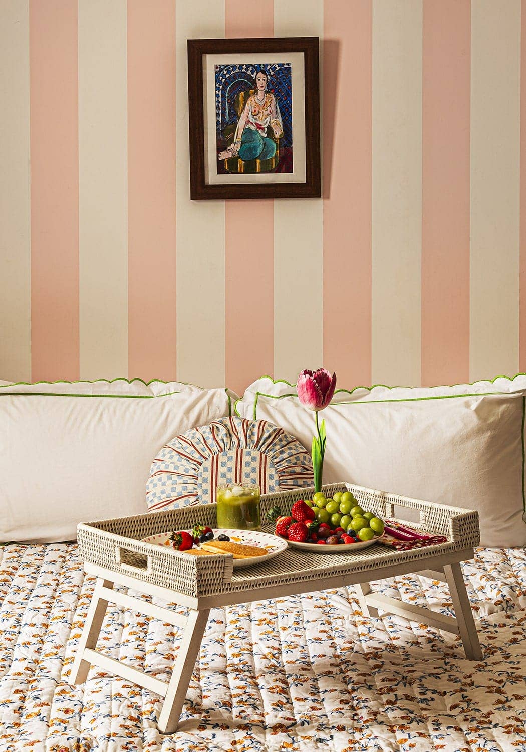 Madame Smart Ltd – wholesale Serving tray – Rattan Breakfast Tray - White3